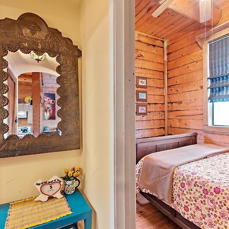 Mighty Oak Log Cabin Fredericksburg Exterior foto