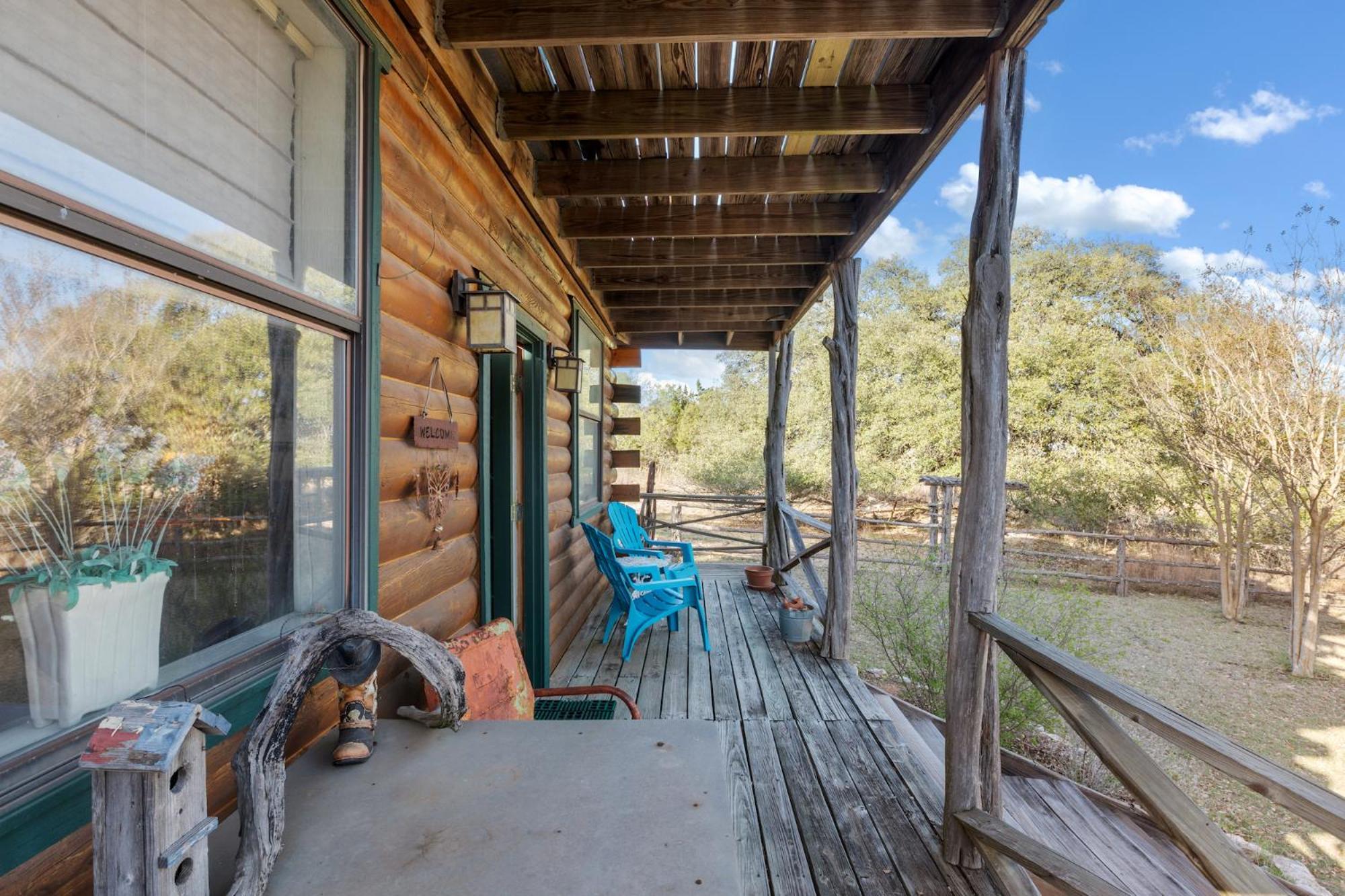 Mighty Oak Log Cabin Fredericksburg Exterior foto