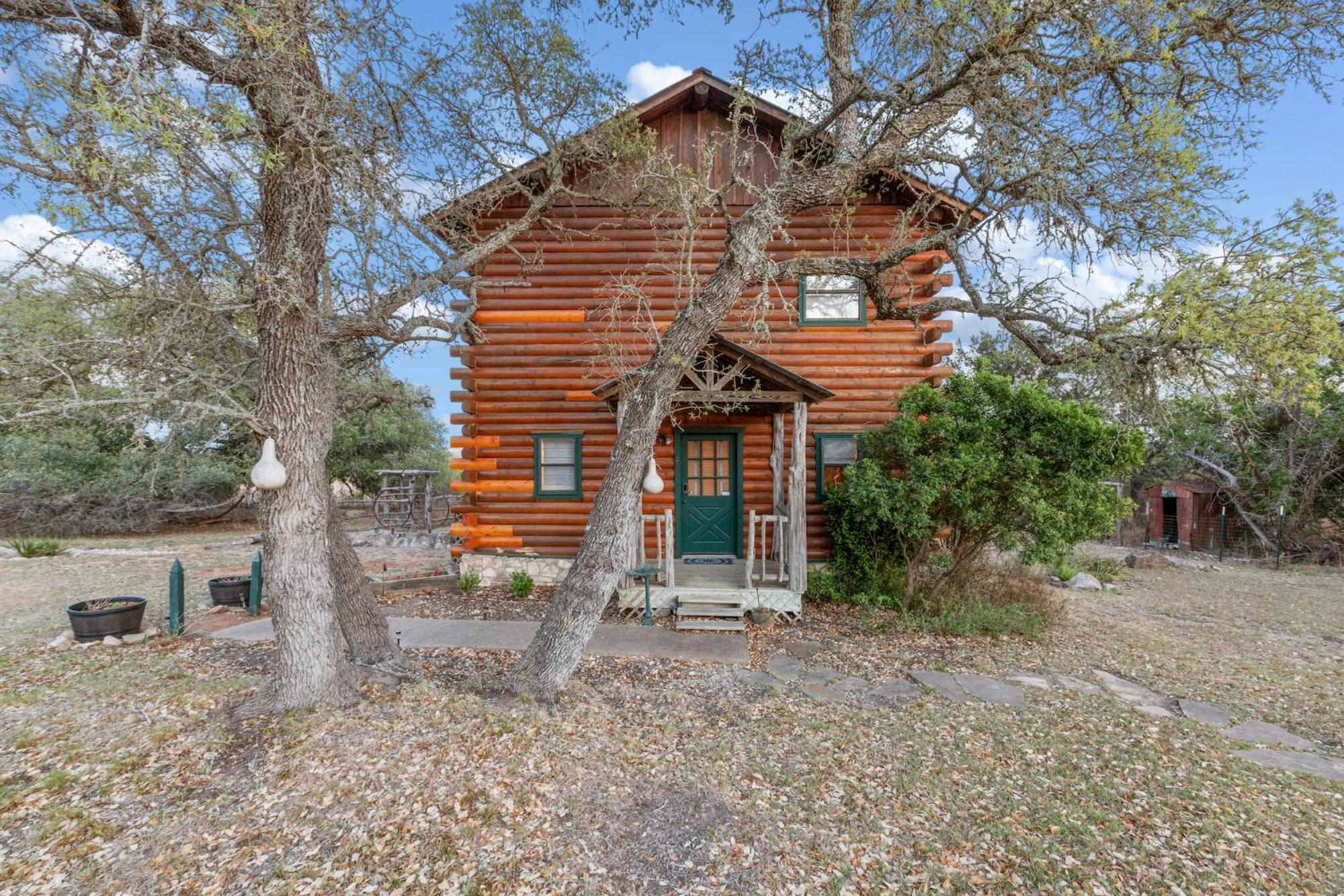 Mighty Oak Log Cabin Fredericksburg Exterior foto